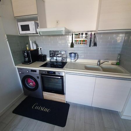 Appartement Cosy Proche De L'Aeroport T R A N S F E R T Sur Demande Saint-Denis Dış mekan fotoğraf