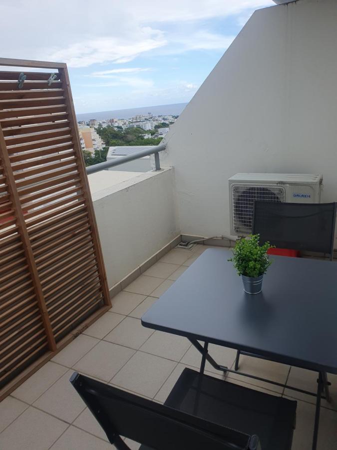 Appartement Cosy Proche De L'Aeroport T R A N S F E R T Sur Demande Saint-Denis Dış mekan fotoğraf